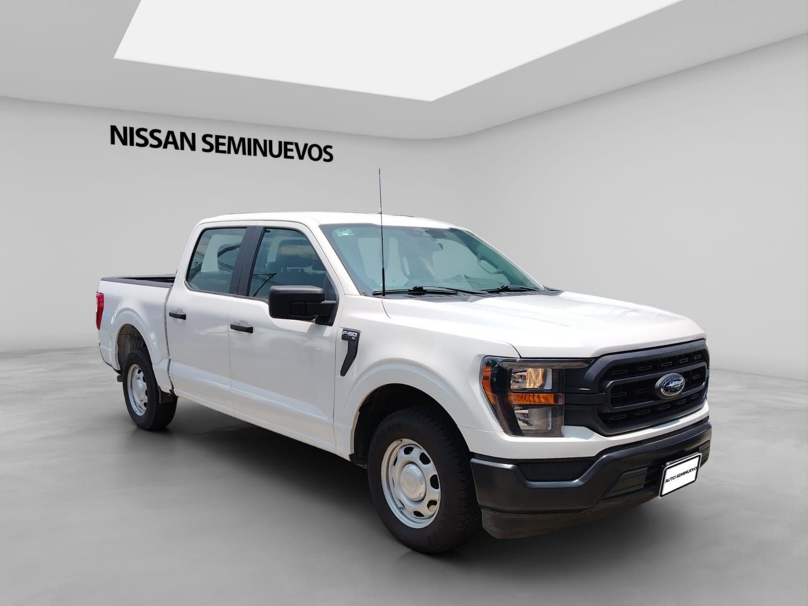 2023 Ford F-150 4P XL CREW CAB 4X2 V63.3 AUT