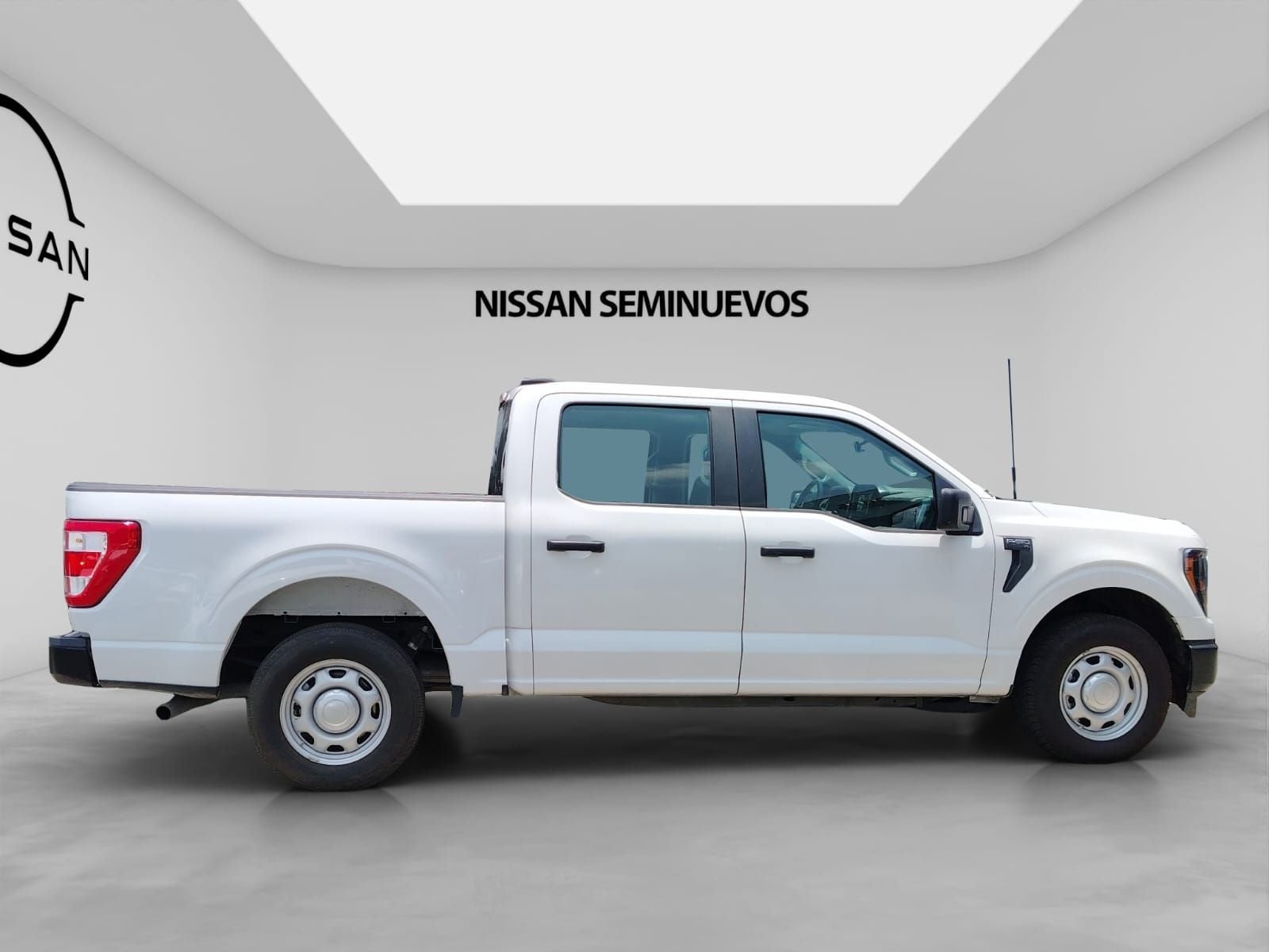 2023 Ford F-150 4P XL CREW CAB 4X2 V63.3 AUT