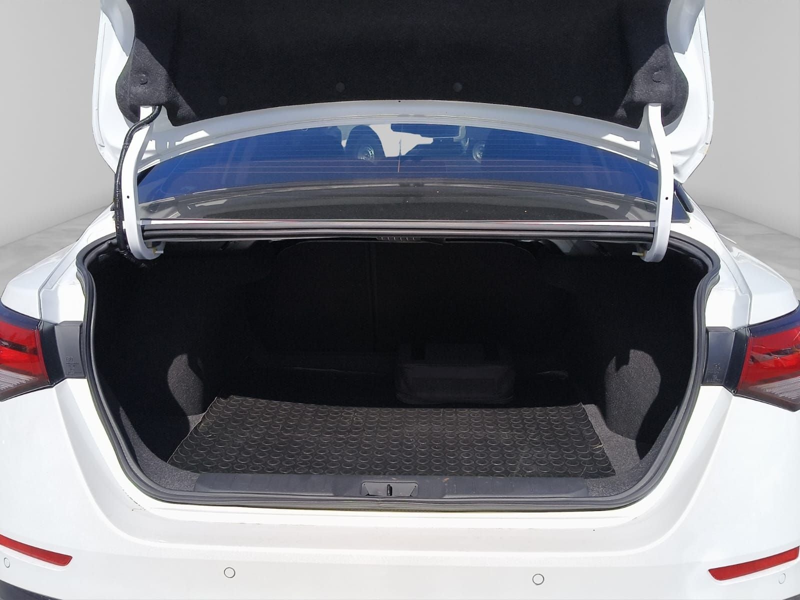 2025 Nissan SENTRA 4P SR PLATINUM L42.0 AUT