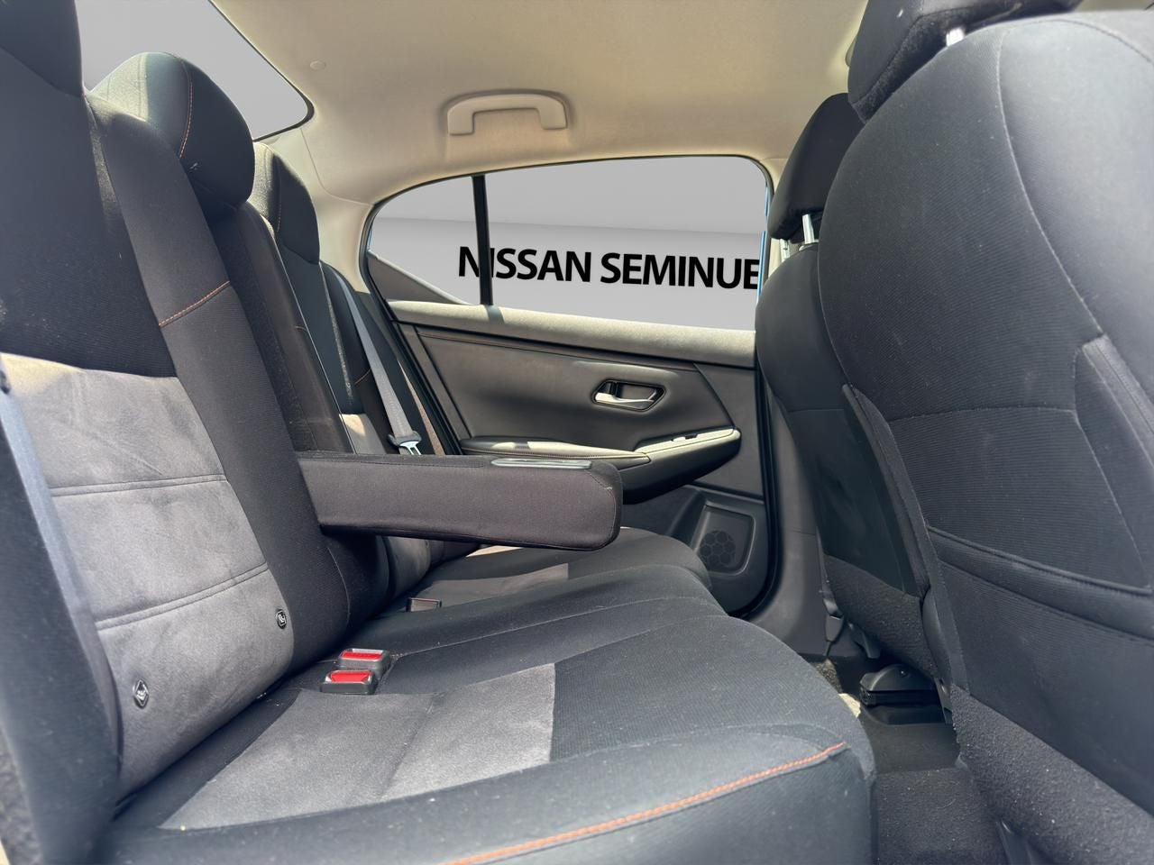 2023 Nissan SENTRA 4 PTS SR CVT AAC ASTOS DEPORTIVOS BOSE QC F LED RA-18