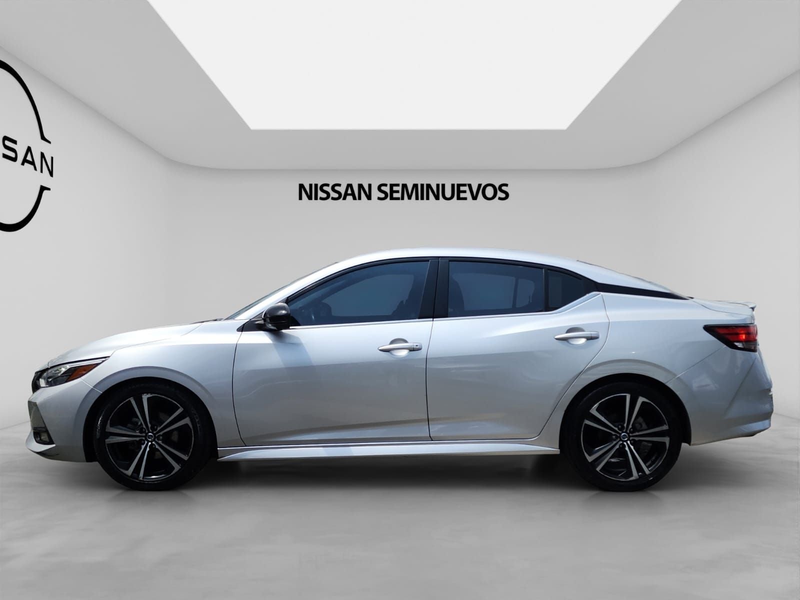 2022 Nissan SENTRA 4 PTS SR CVT AAC ASTOS DEPORTIVOS BOSE QC F LED RA-18