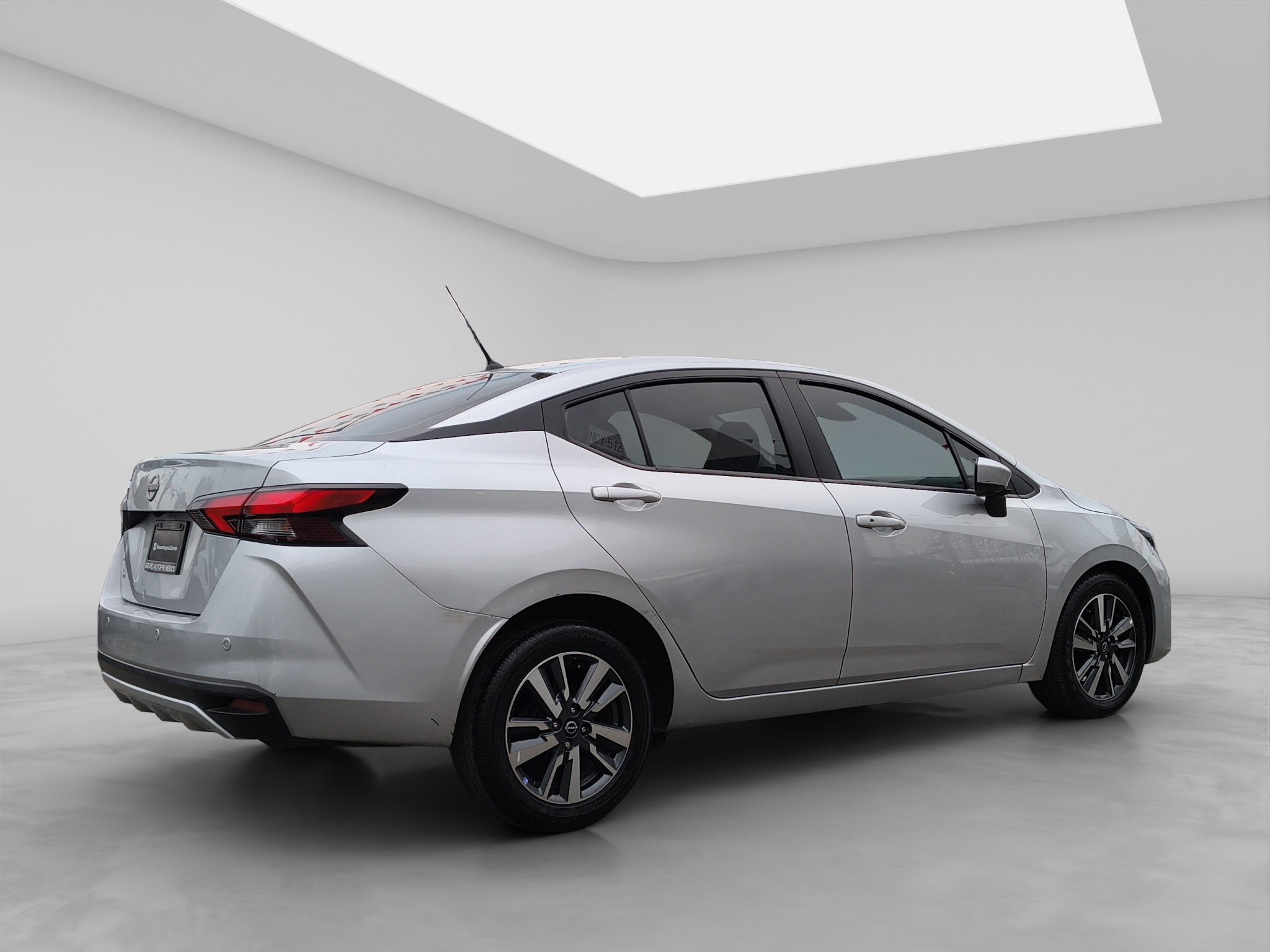 2024 Nissan VERSA 4P ADVANCE L41.6 AUT