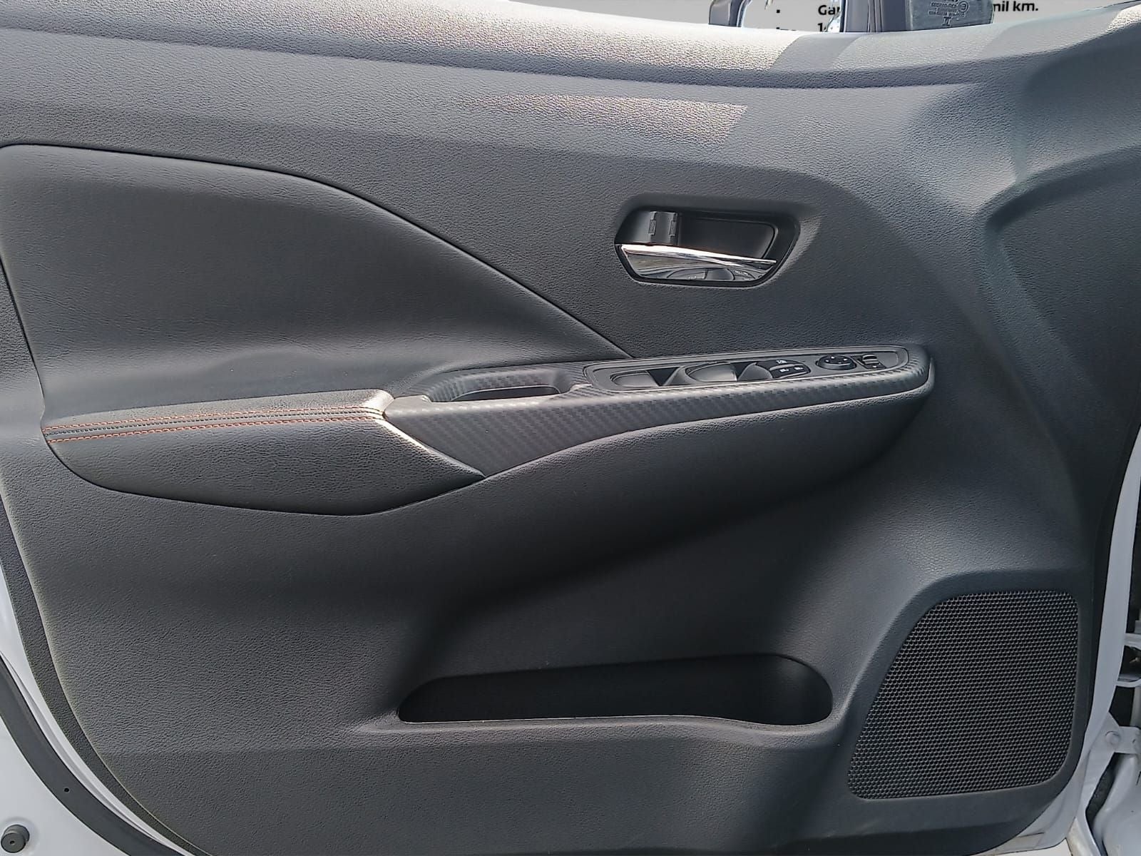 2025 Nissan VERSA 4P SR L41.6 AUT