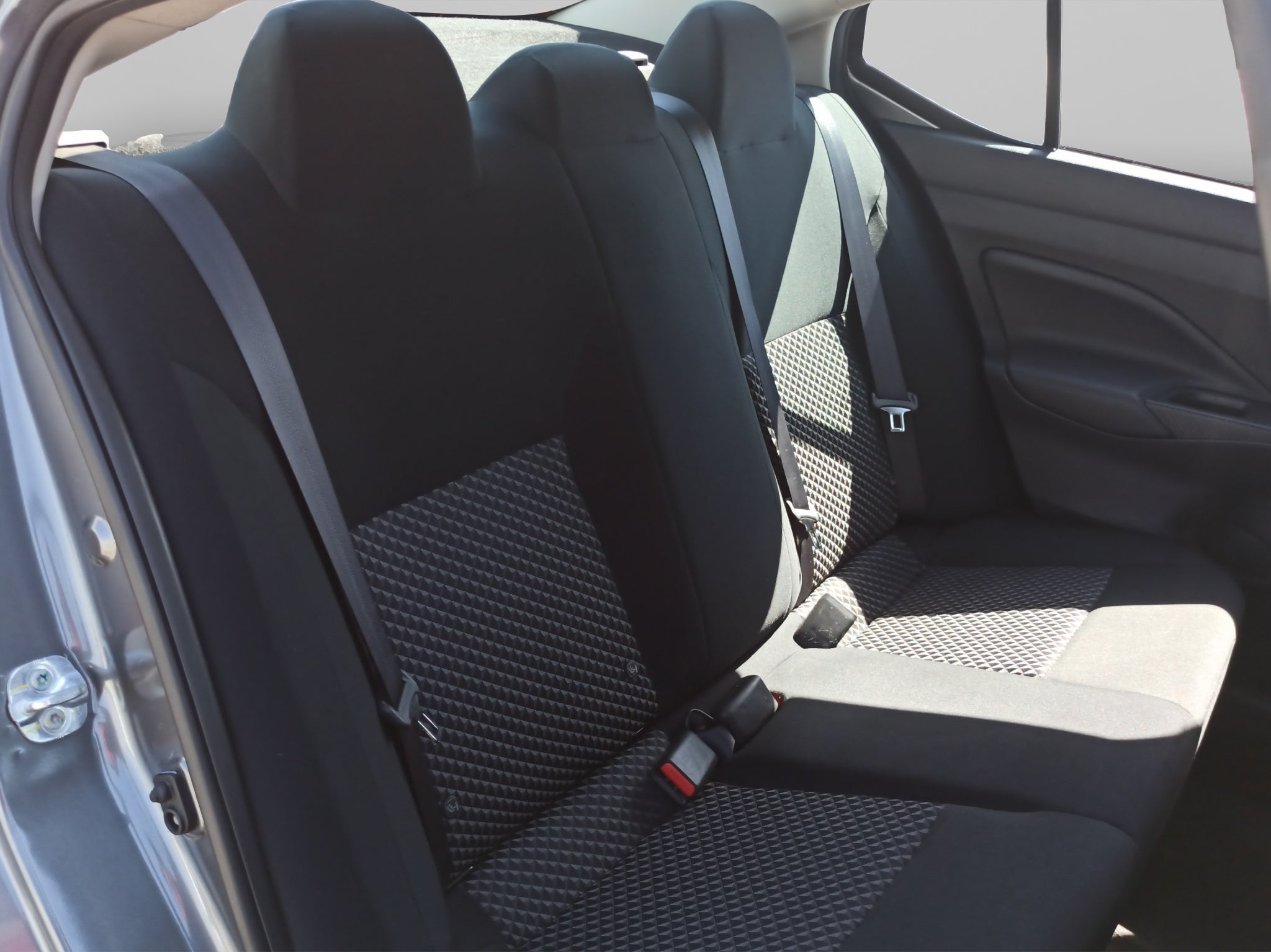 2024 Nissan VERSA 4P SENSE L41.6 AUT