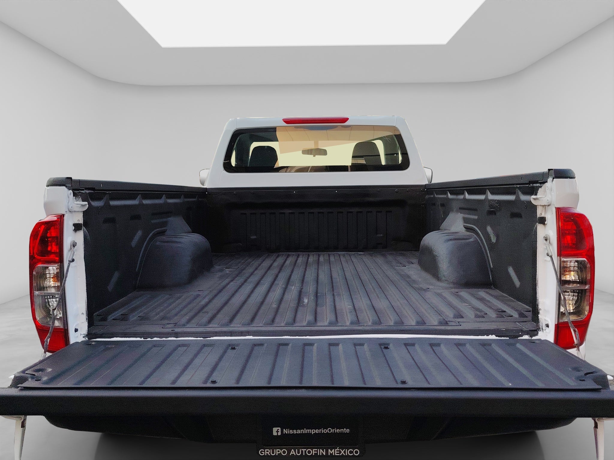 2020 Nissan NP300 2 PTS PICK-UP TM6