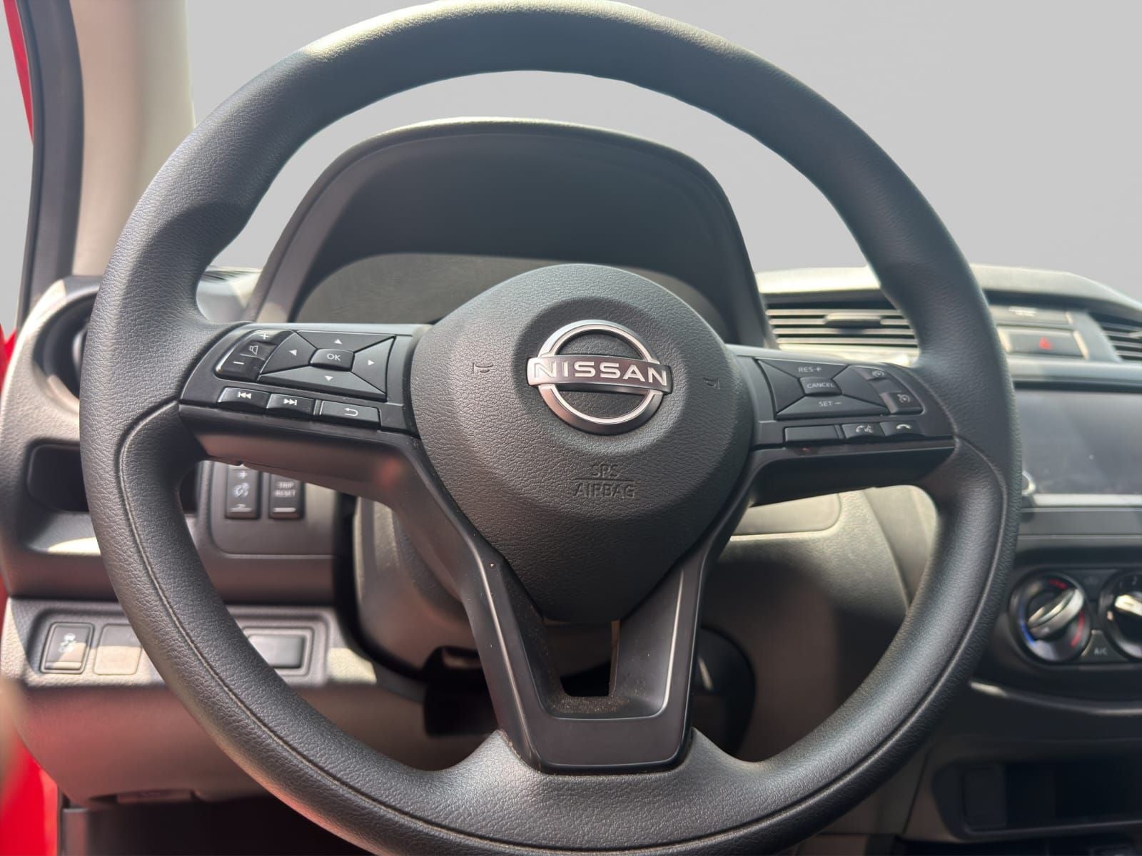 2025 Nissan NP300 CHASIS TM AC VDC