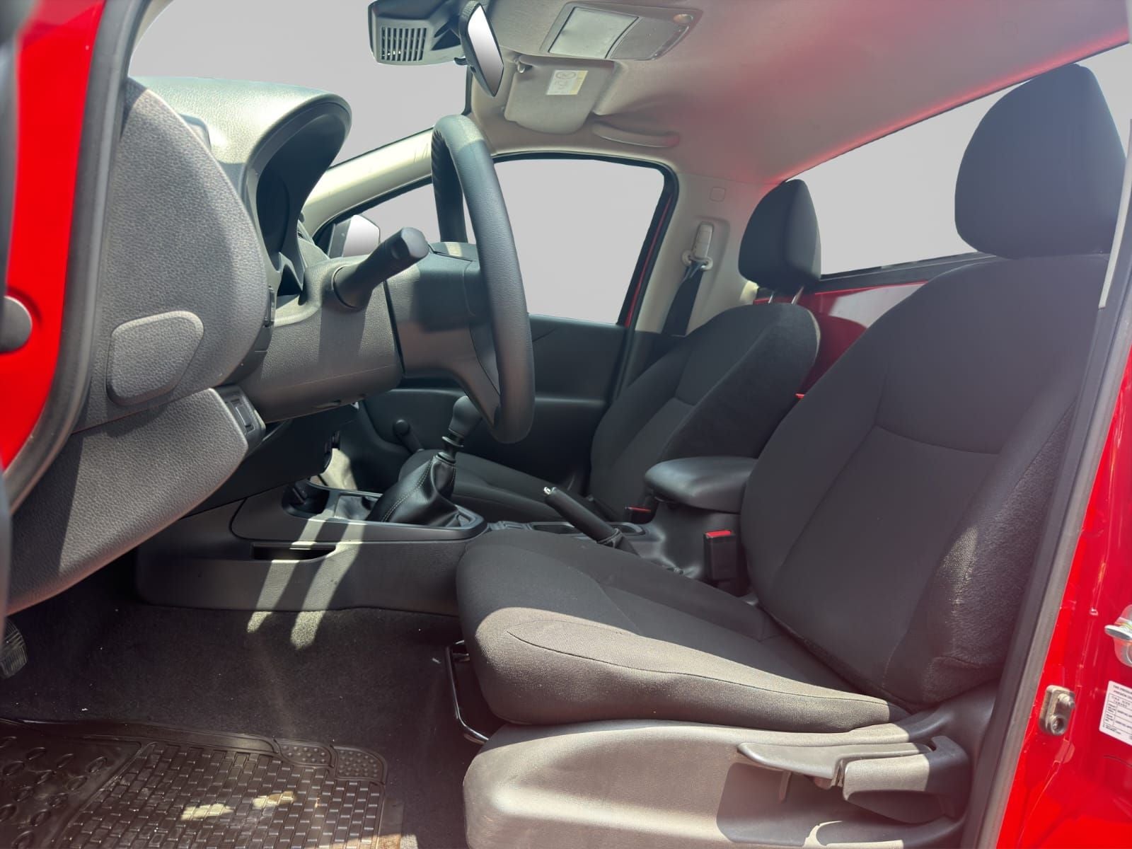 2025 Nissan NP300 CHASIS TM AC VDC
