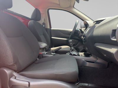 2025 Nissan NP300 CHASIS TM AC VDC