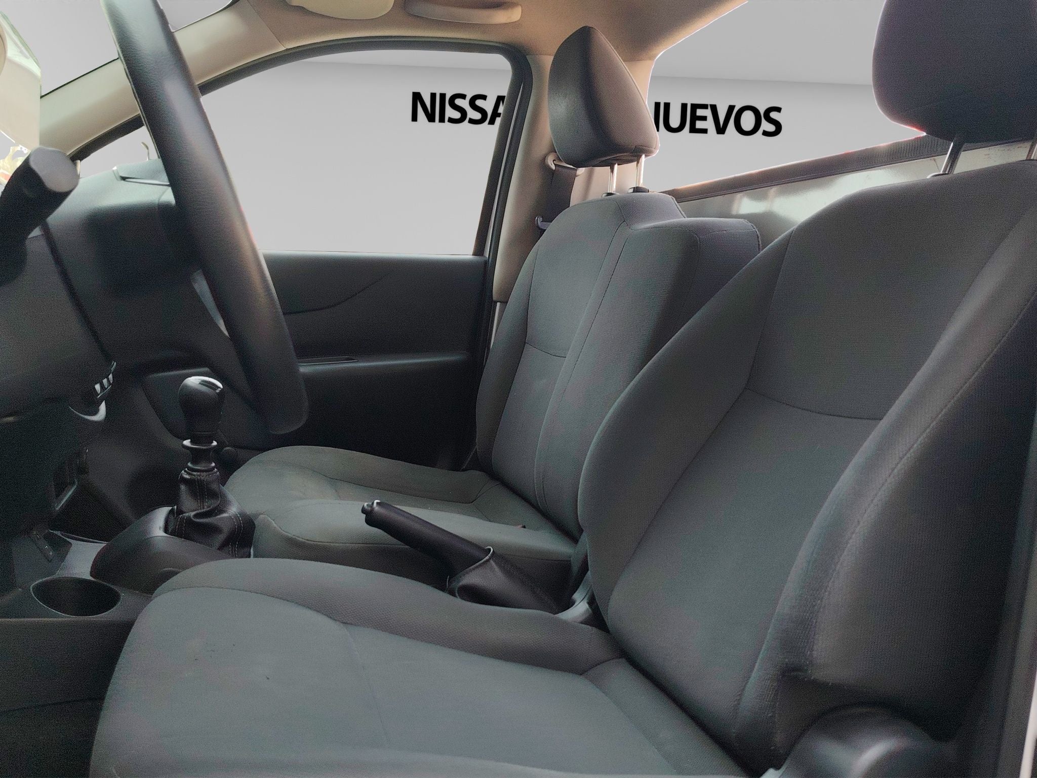 2023 Nissan NP300 2 PTS CHASIS CABINA TM6