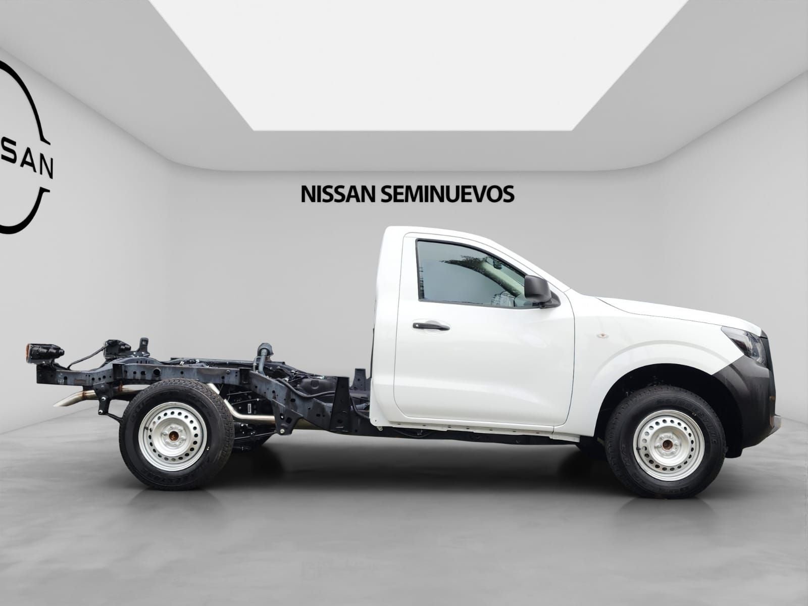 2025 Nissan NP300 CHASIS TM AC VDC