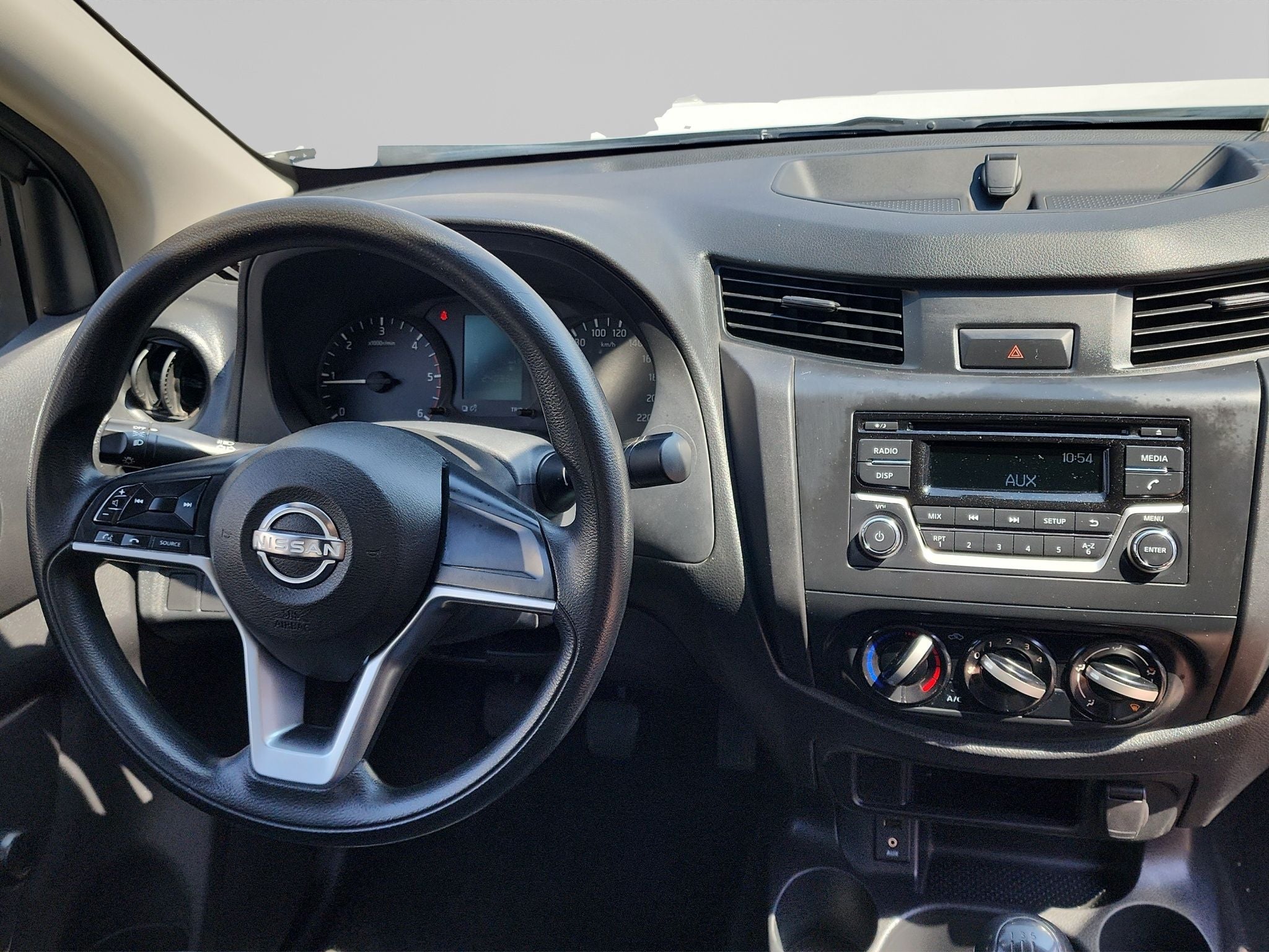 2023 Nissan NP300 2 PTS CHASIS CABINA TM6