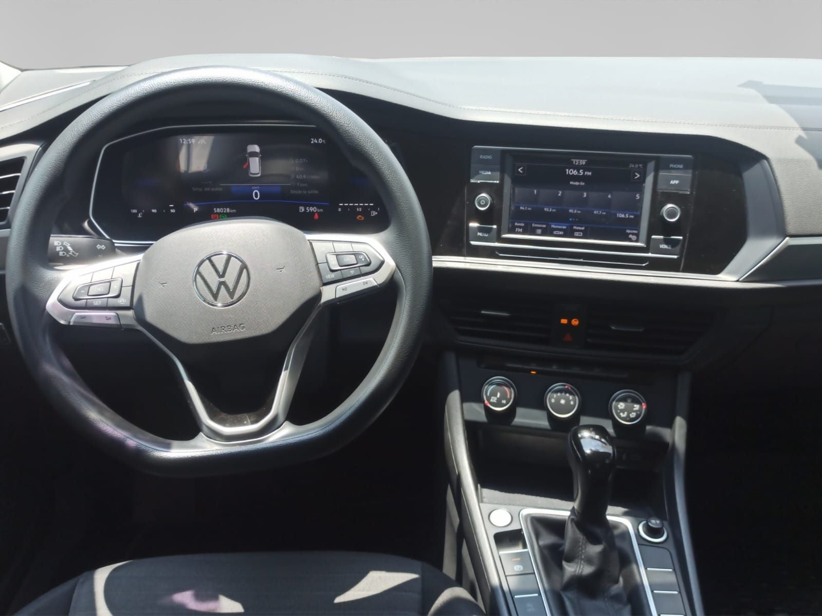 2024 Volkswagen JETTA 4P TRENDLINE L41.4T AUT