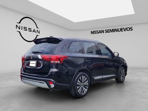 2022 Mitsubishi OUTLANDER 5 PTS SE 24L CVT 5 PAS RA-18