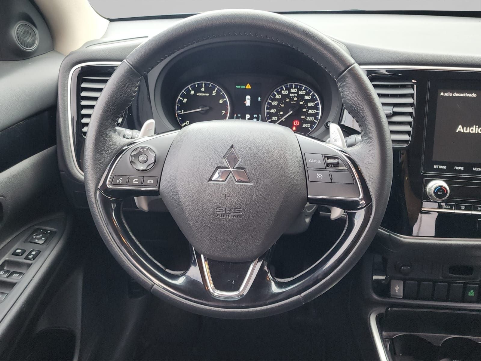2022 Mitsubishi OUTLANDER 5 PTS SE 24L CVT 5 PAS RA-18