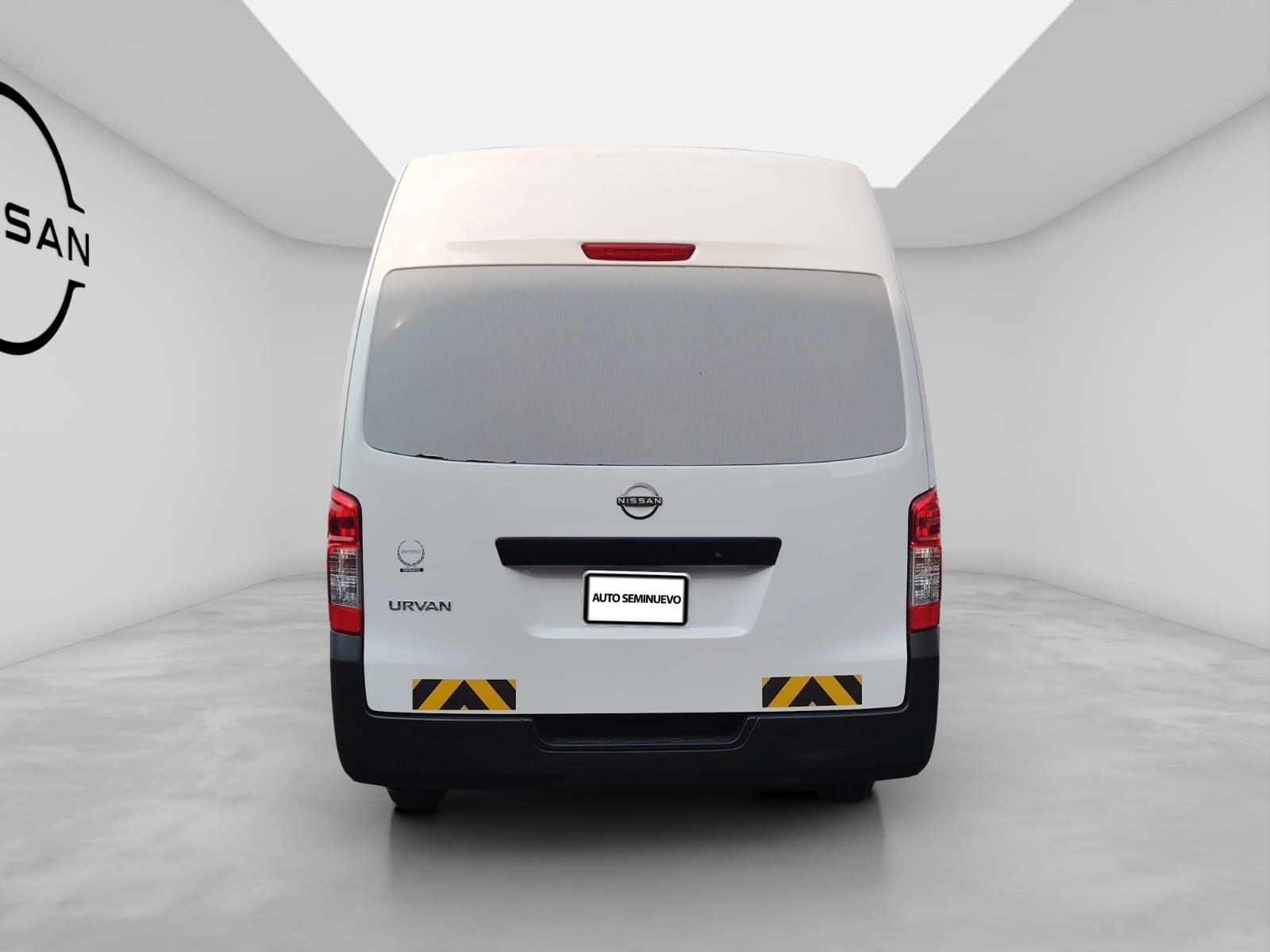 2023 Nissan URVAN 4 PTS AMPLIA TM5 AAC