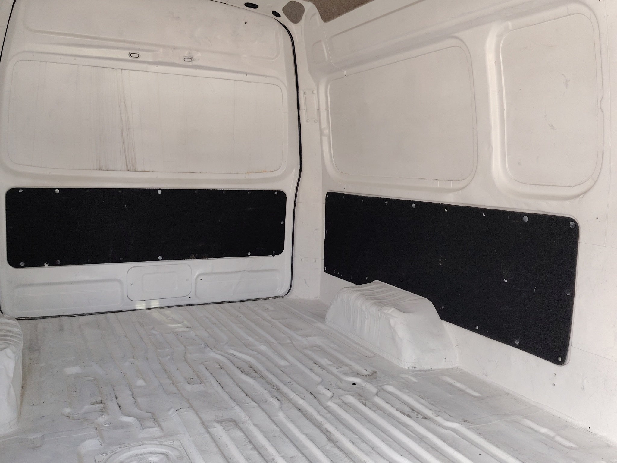 2021 Nissan URVAN 4 PTS AMPLIA VENTANAS TM5