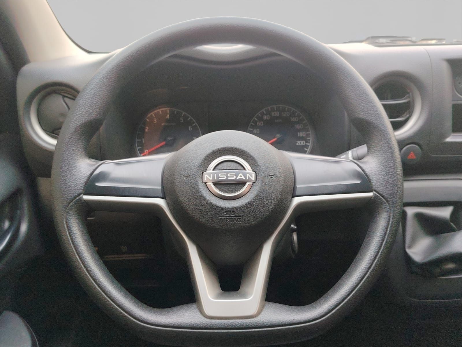 2023 Nissan URVAN 4 PTS AMPLIA VENTANAS TM5