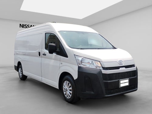 2023 Toyota HIACE 4 PTS DX SUPERLARGA TM5 CVENTANAS