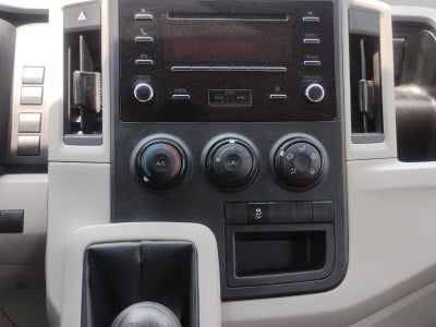 2023 Toyota HIACE 4 PTS DX SUPERLARGA TM5 CVENTANAS