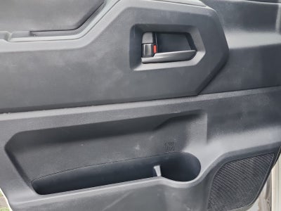 2023 Toyota HIACE 4 PTS DX SUPERLARGA TM5 CVENTANAS