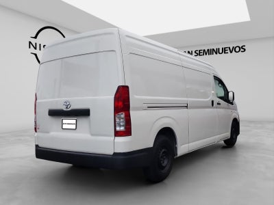 2023 Toyota HIACE 4 PTS DX SUPERLARGA TM5 CVENTANAS