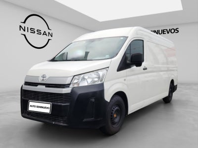 2023 Toyota HIACE 4 PTS DX SUPERLARGA TM5 CVENTANAS