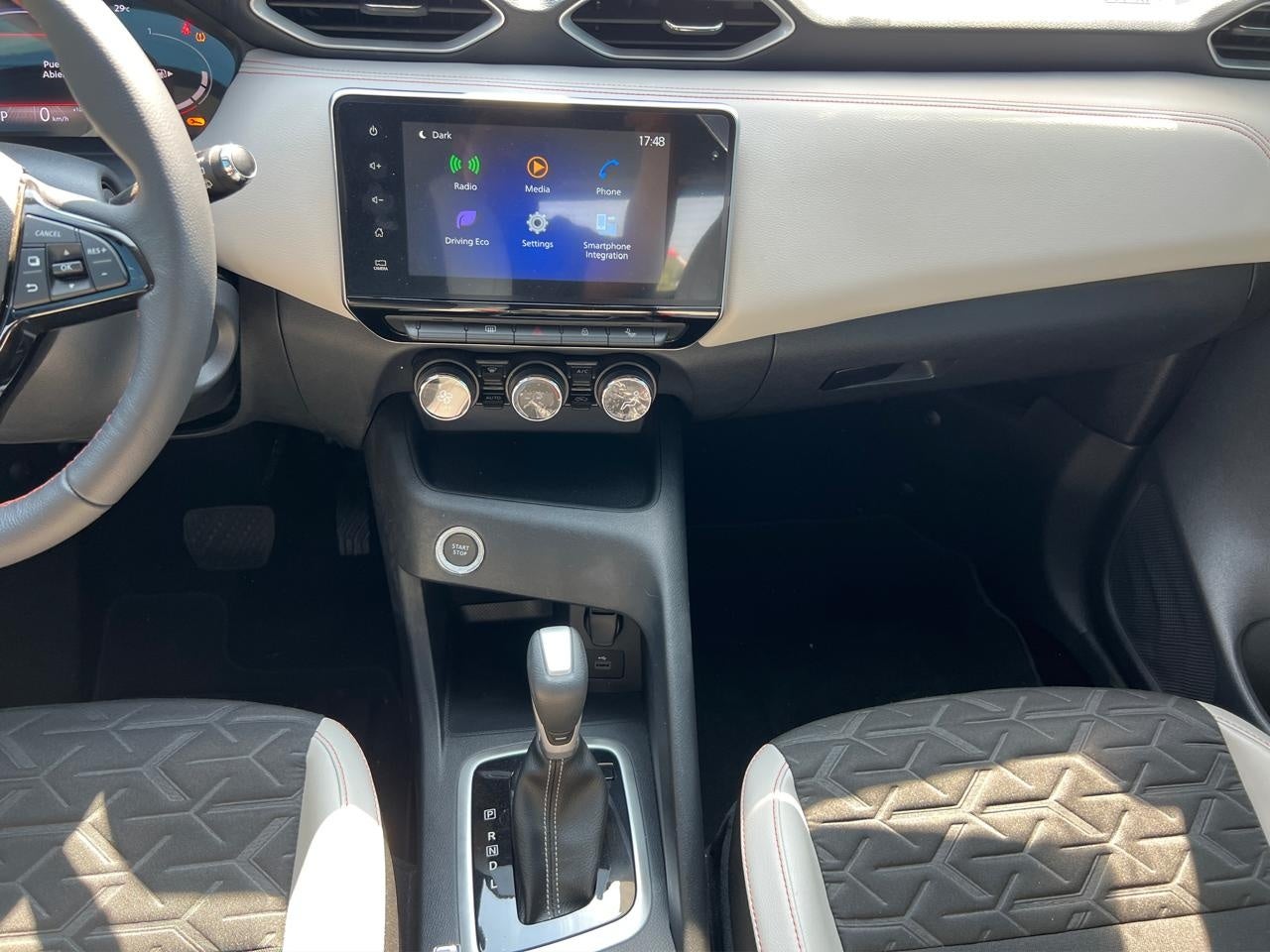 2025 Nissan MAGNITE 5 PUERTAS EXCLUSIVE 1.0 LTS CVT T