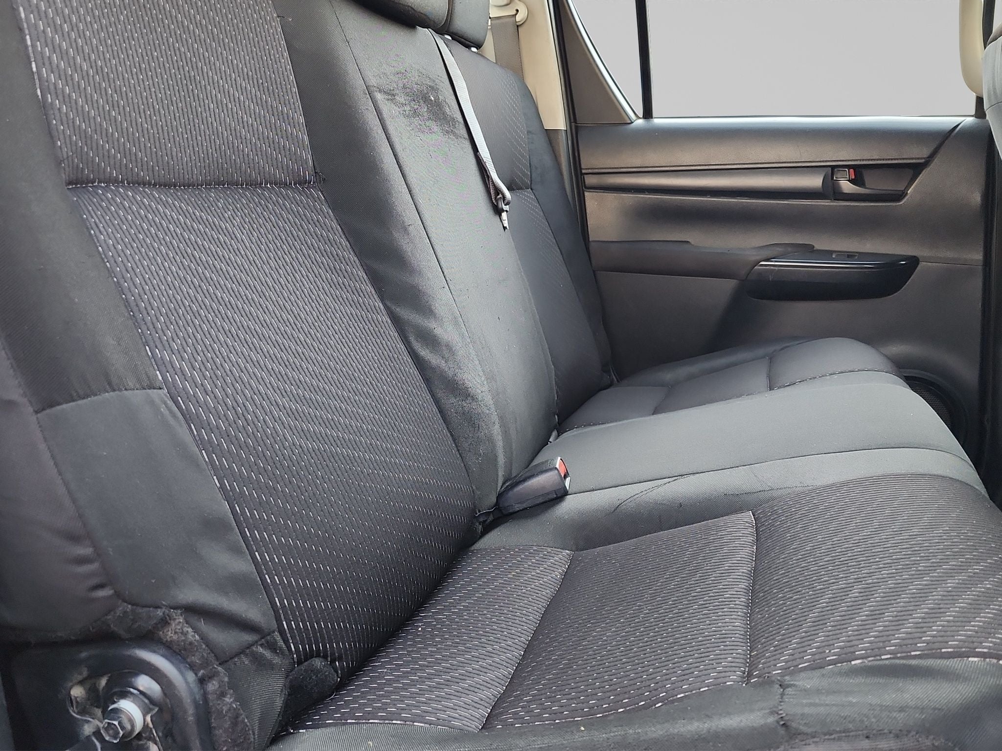 2022 Toyota HILUX 4 PTS DOBLE CAB BASE TM5 AAC VE DEL