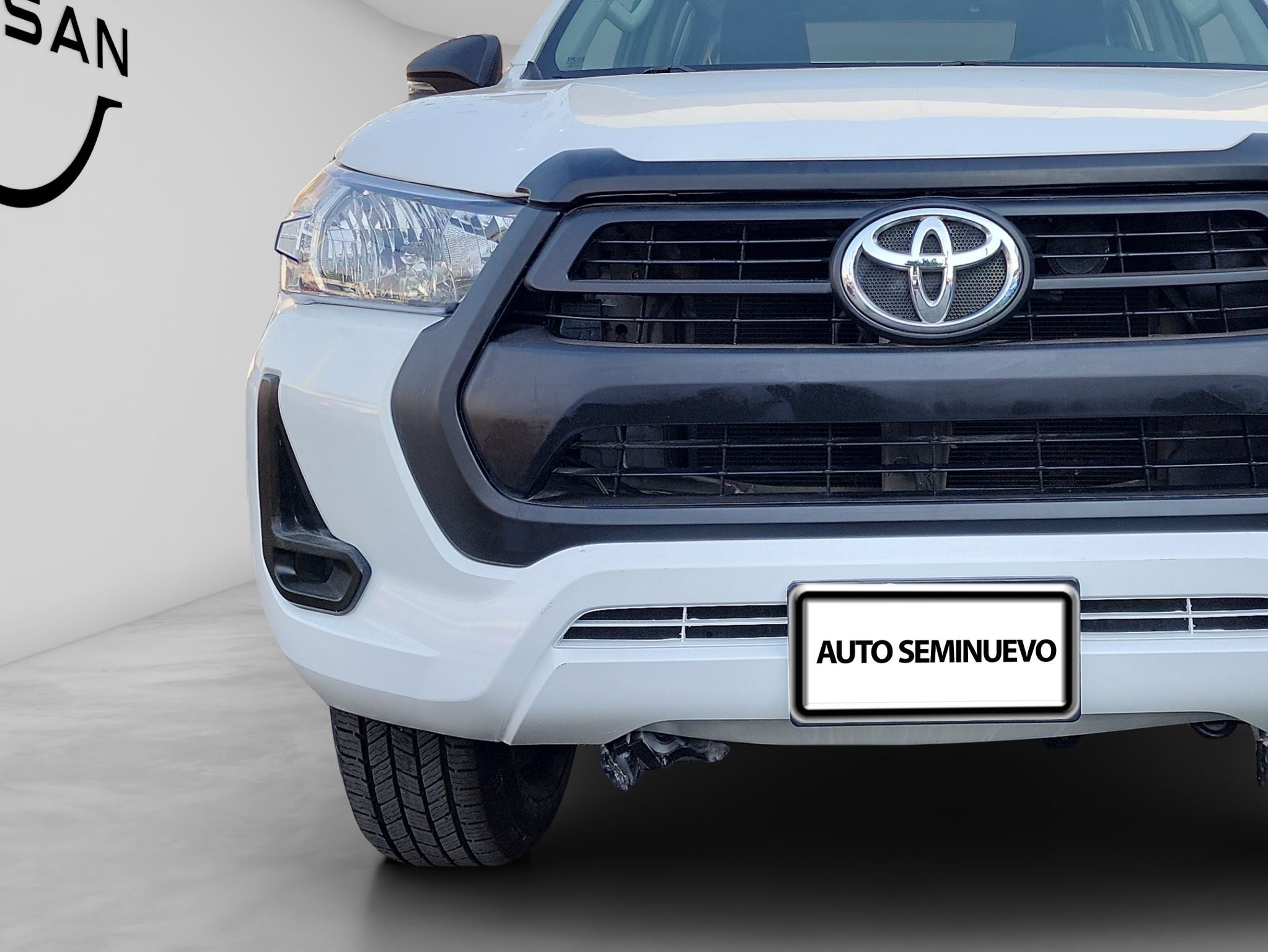 2022 Toyota HILUX 4 PTS DOBLE CAB BASE TM5 AAC VE DEL