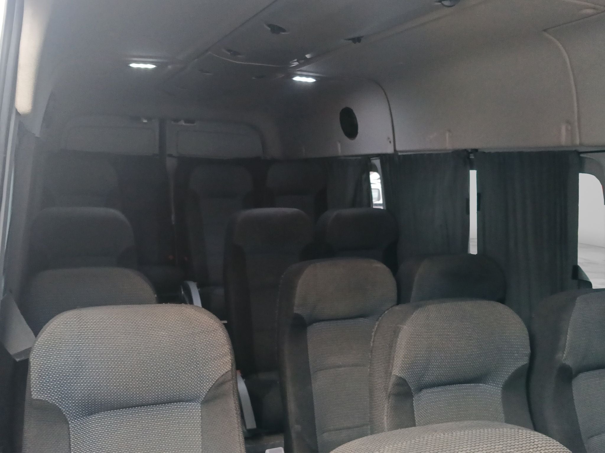 2020 Volkswagen CRAFTER 5 PTS AMPLIA VENTANAS TM6 AAC CAJA EXTENDIDA TECHO ALTO