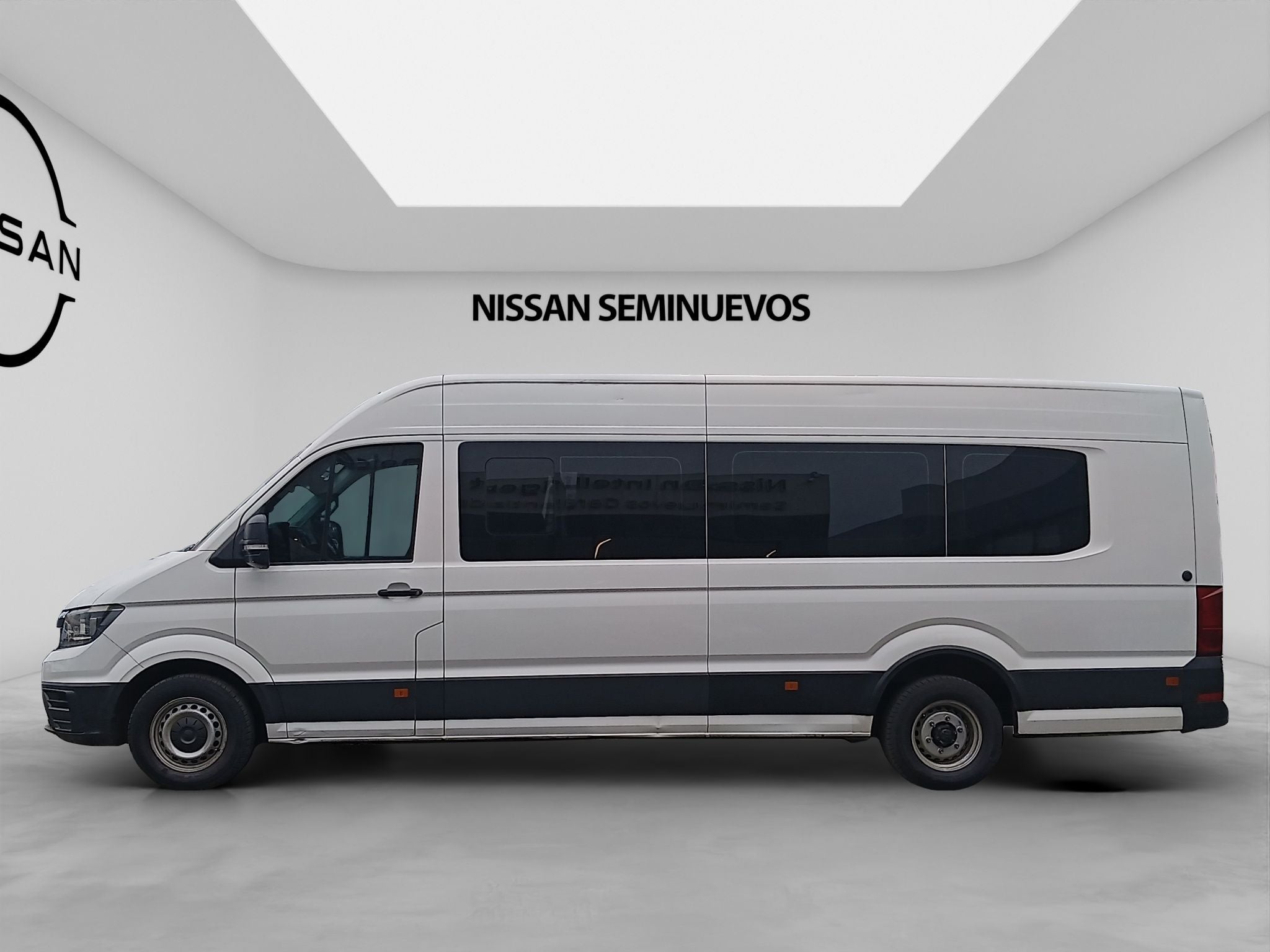 2020 Volkswagen CRAFTER 5 PTS AMPLIA VENTANAS TM6 AAC CAJA EXTENDIDA TECHO ALTO