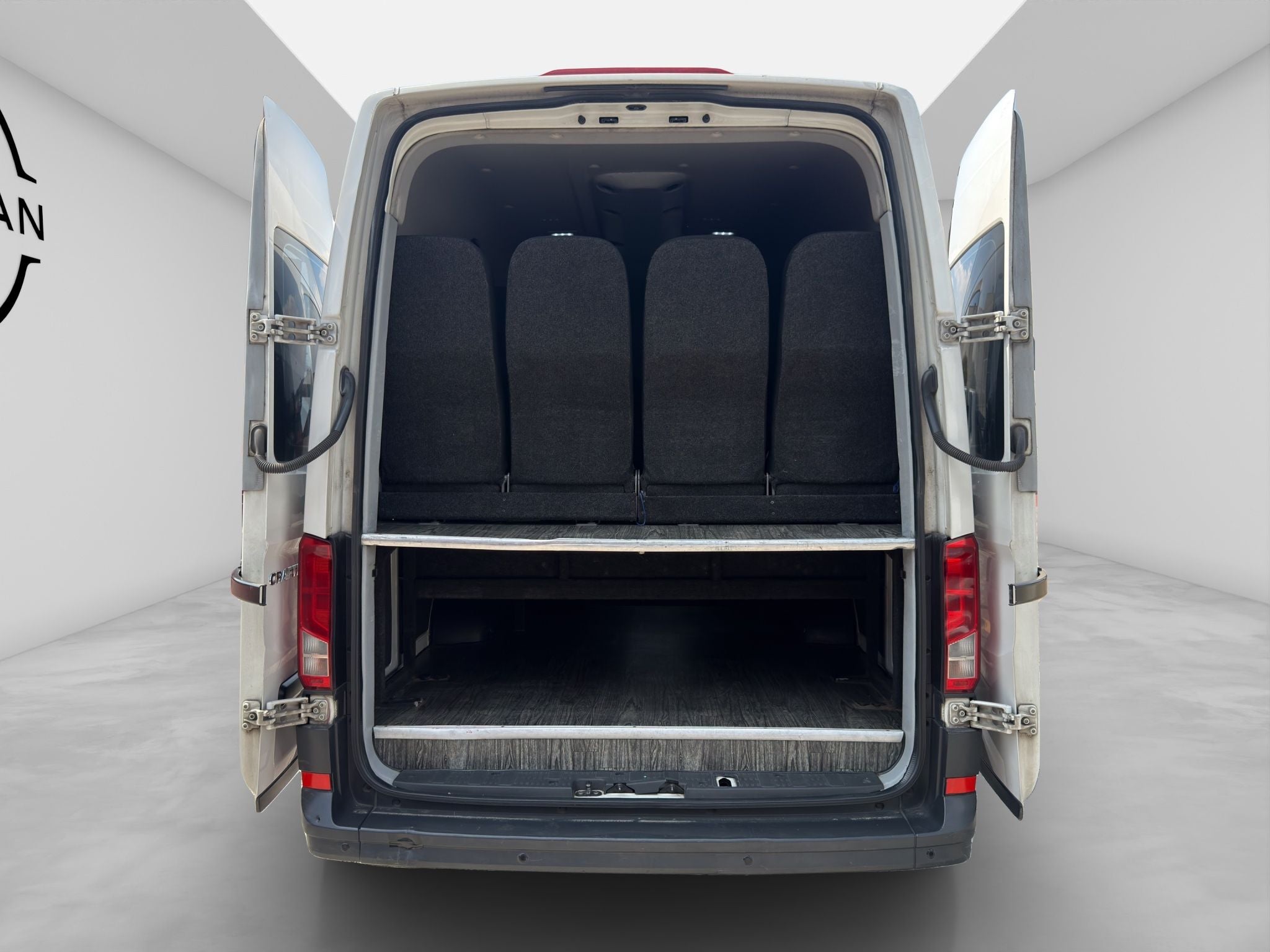 2020 Volkswagen CRAFTER 5 PTS CARGO VAN TM6 AAC CAJA EXTENDIDA