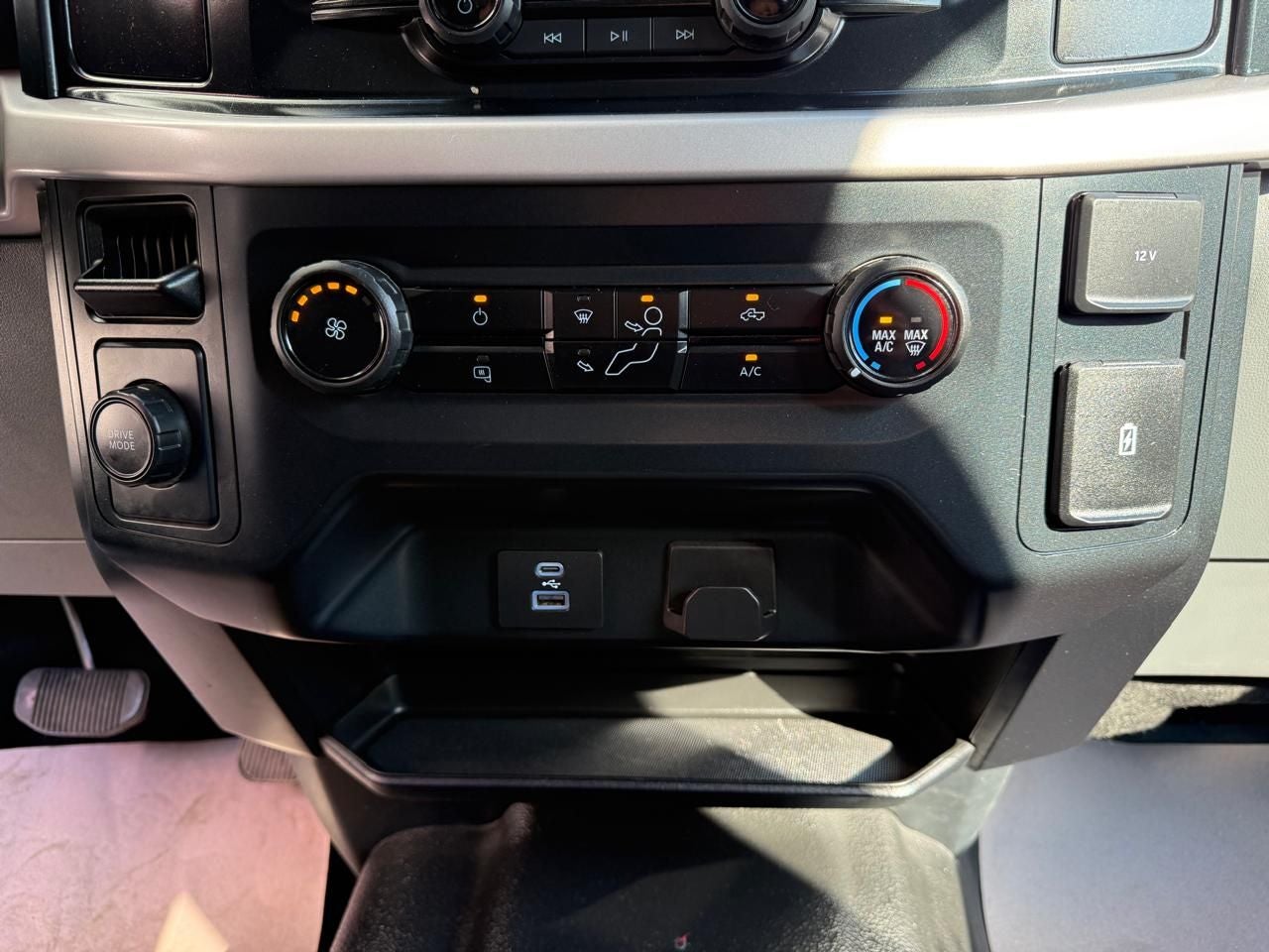 2023 Ford F-150 4P XL CREW CAB 4X2 V63.3 AUT