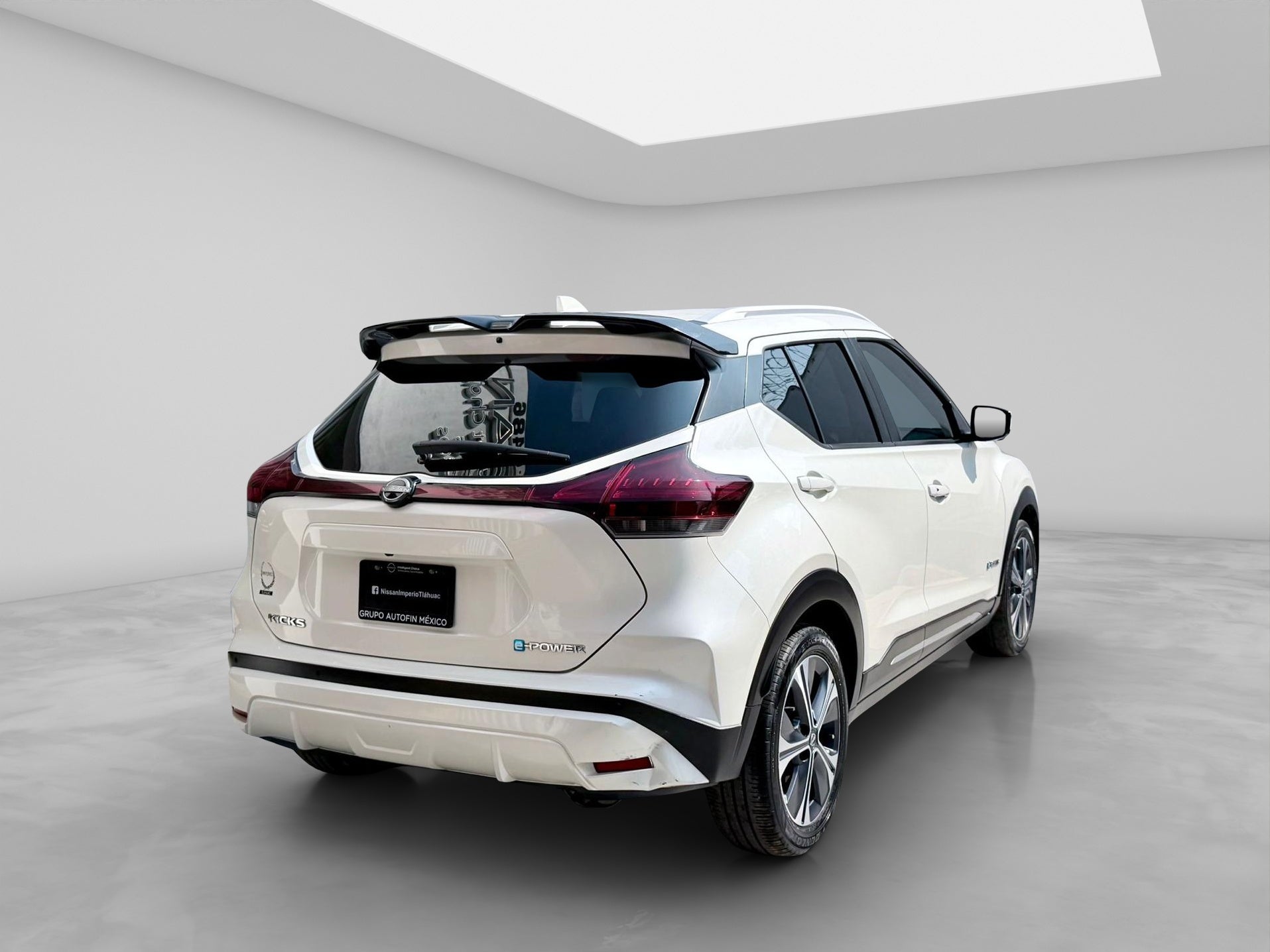 2023 Nissan KICKS 5 PTS E-POWER EXCLUSIVE ELECTA PIEL RA-17