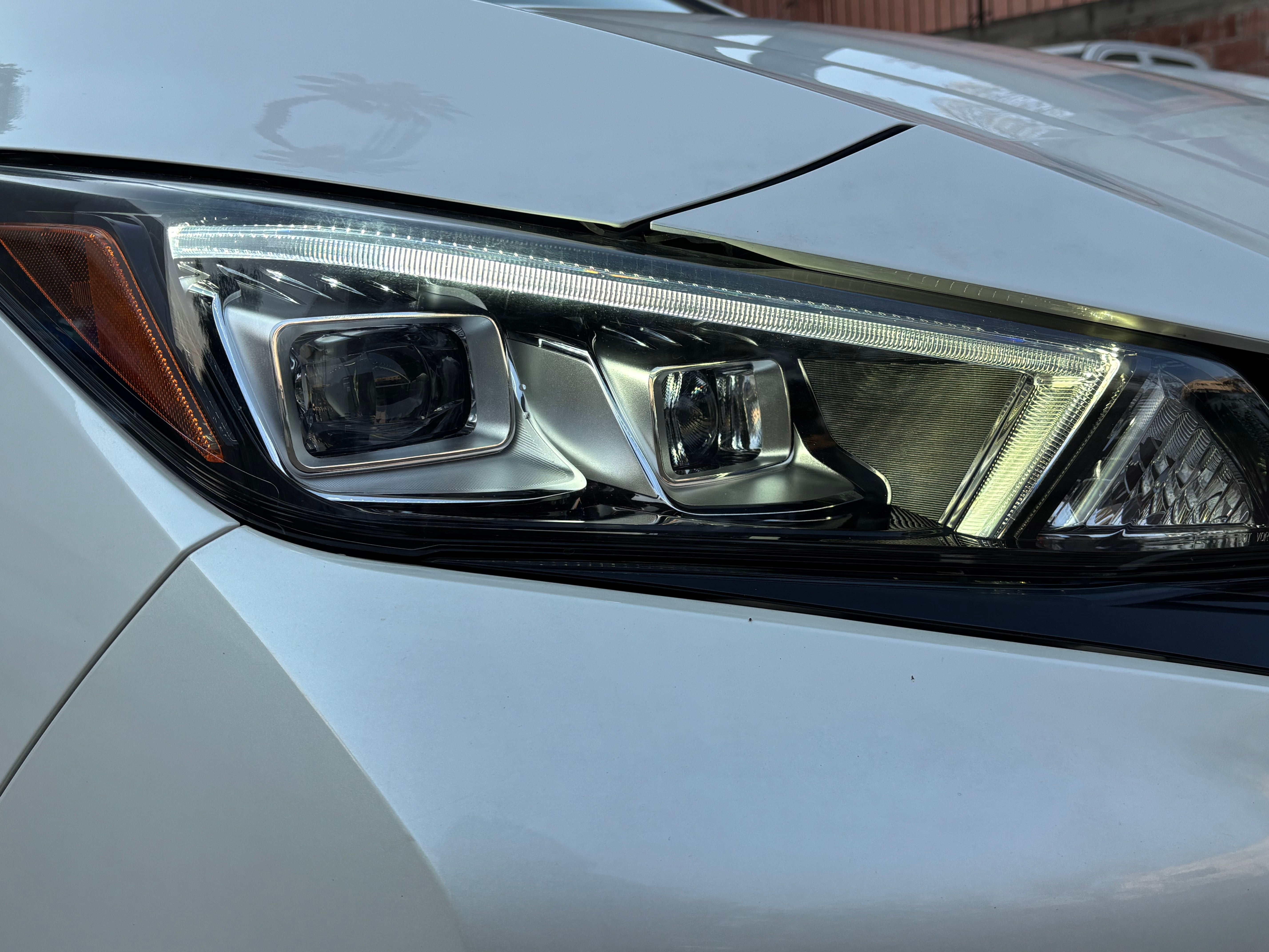 2021 Nissan LEAF 5 PTS HB ELEC SL 40 KW PIEL RA-17