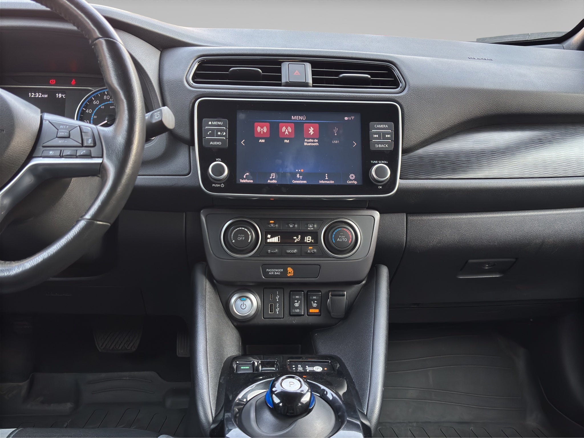 2021 Nissan LEAF 5 PTS HB ELEC SL 40 KW PIEL RA-17