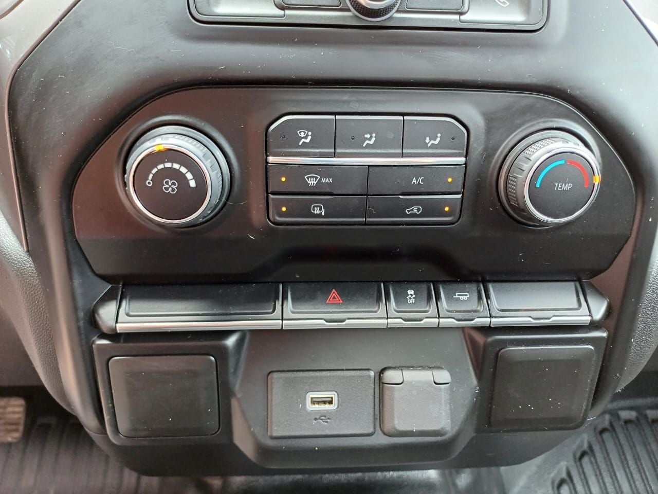 2020 Chevrolet SILVERADO 2 PTS 1500 WT CABINA REGULAR TA AAC