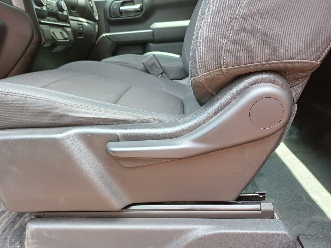 2020 Chevrolet SILVERADO 2 PTS 1500 WT CABINA REGULAR TA AAC