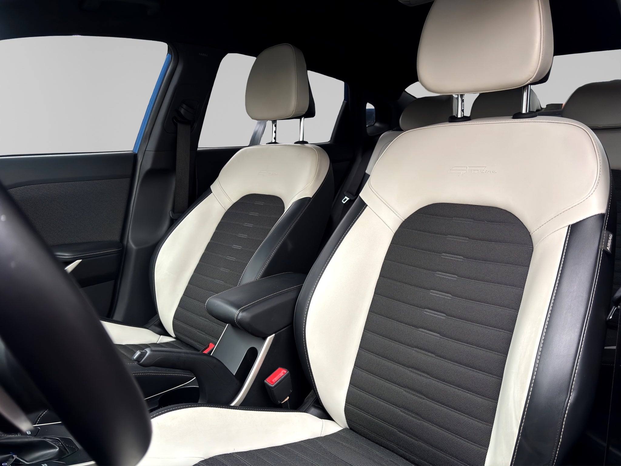2024 Kia K3 GT LINE AT