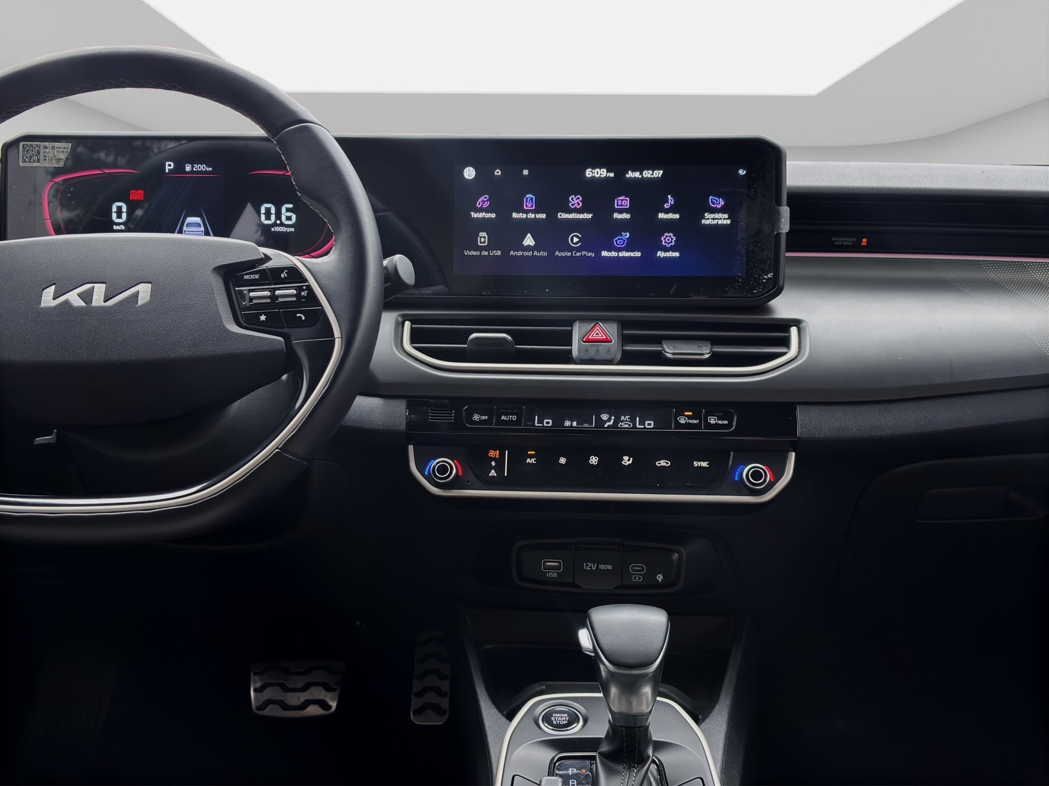 2024 Kia K3 GT LINE AT