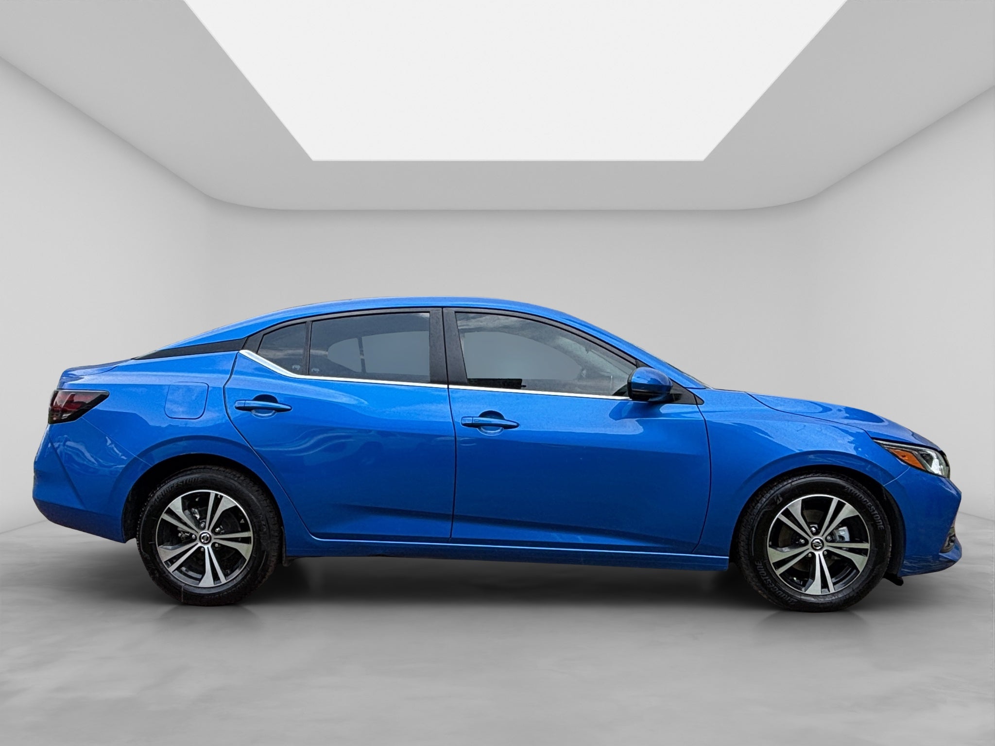 2023 Nissan SENTRA 4 PTS ADVANCE TA AAC F NIEBLA RA-16