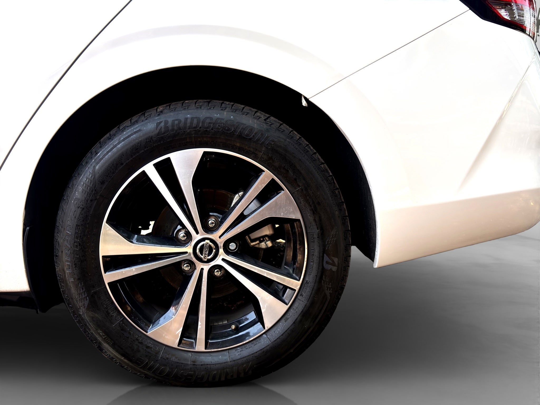 2023 Nissan SENTRA 4 PTS ADVANCE TA AAC F NIEBLA RA-16