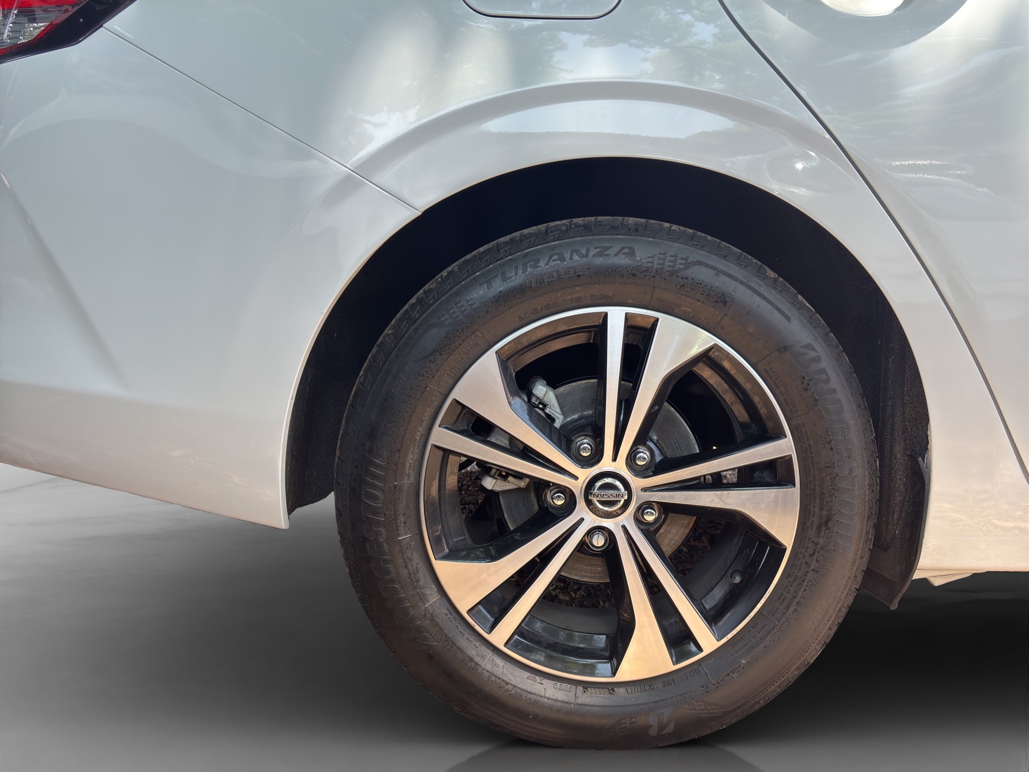 2023 Nissan SENTRA 4 PTS ADVANCE TA AAC F NIEBLA RA-16