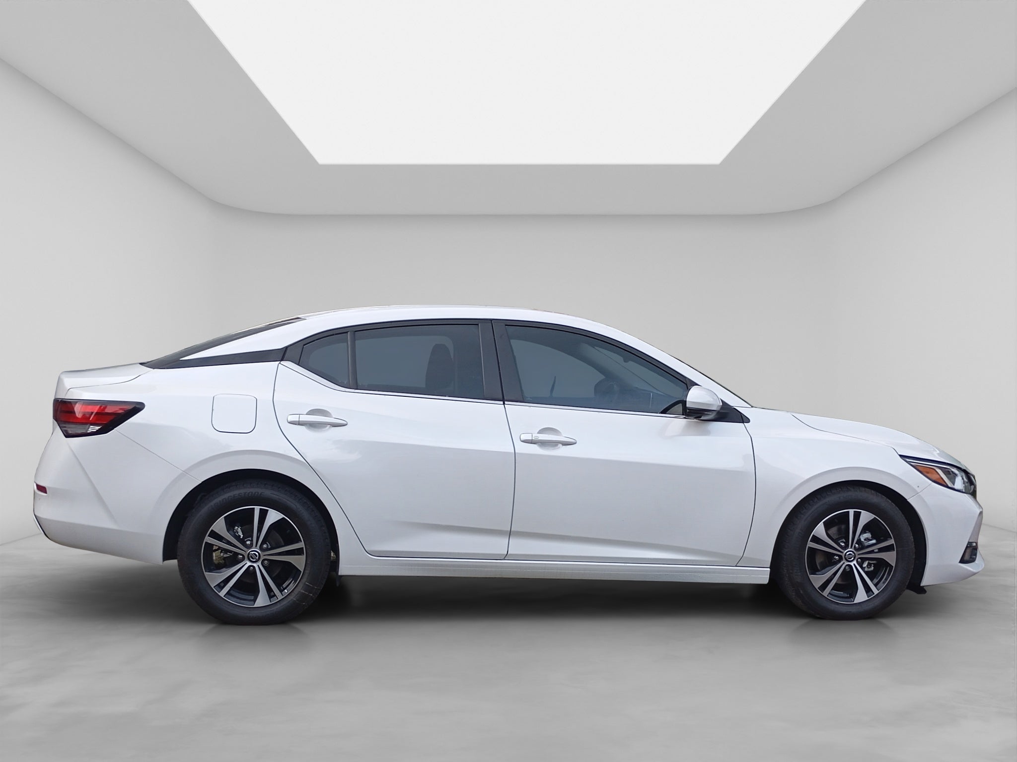 2023 Nissan SENTRA 4 PTS ADVANCE TA AAC F NIEBLA RA-16