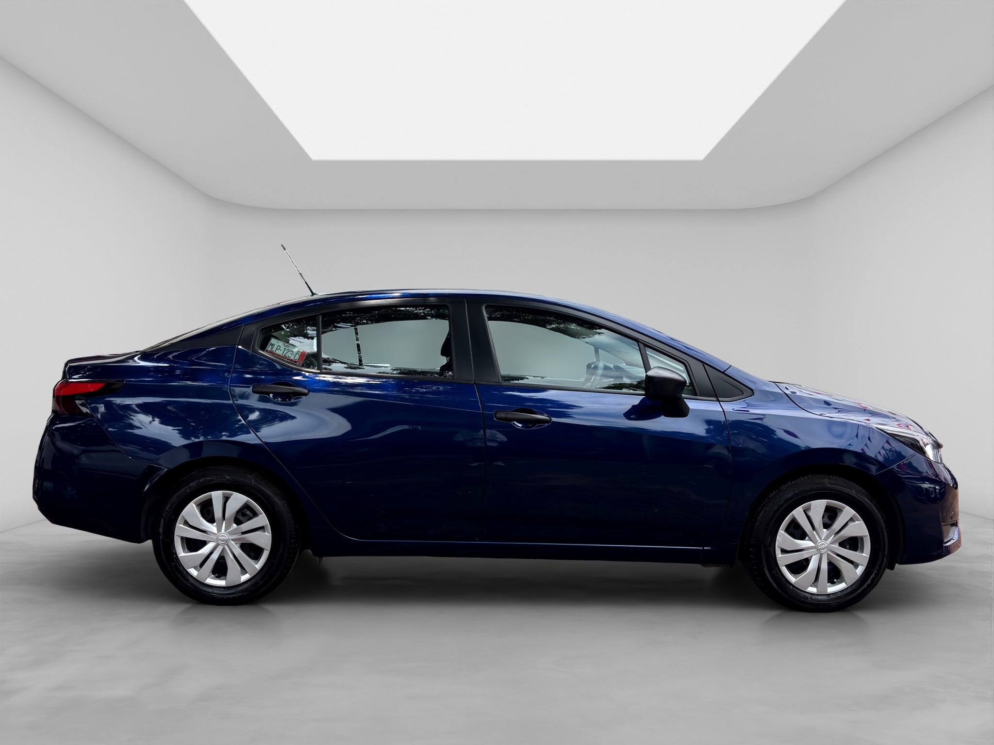 2025 Nissan VERSA 4P SENSE L41.6 MAN