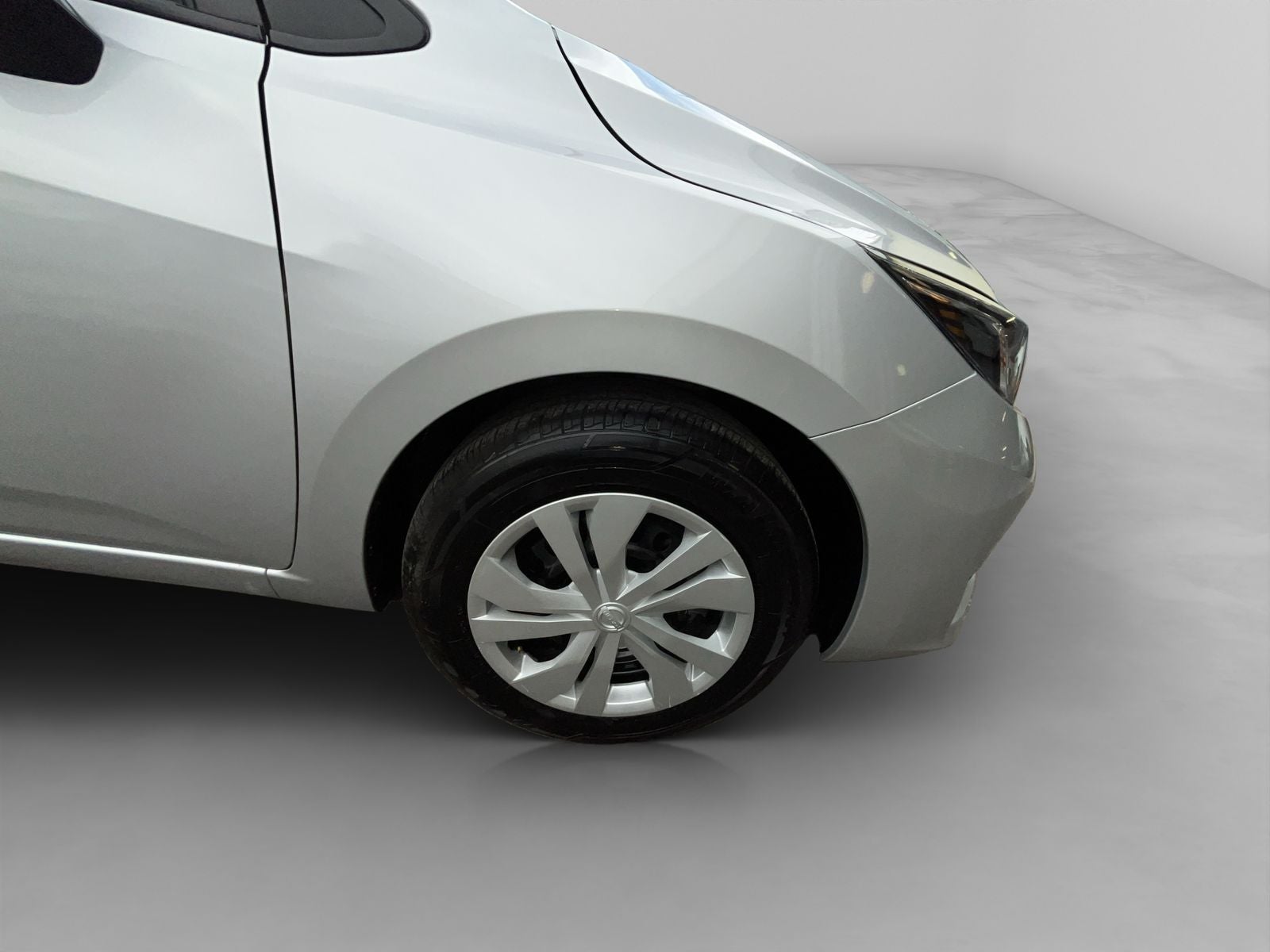 2025 Nissan VERSA 4P SENSE L41.6 AUT
