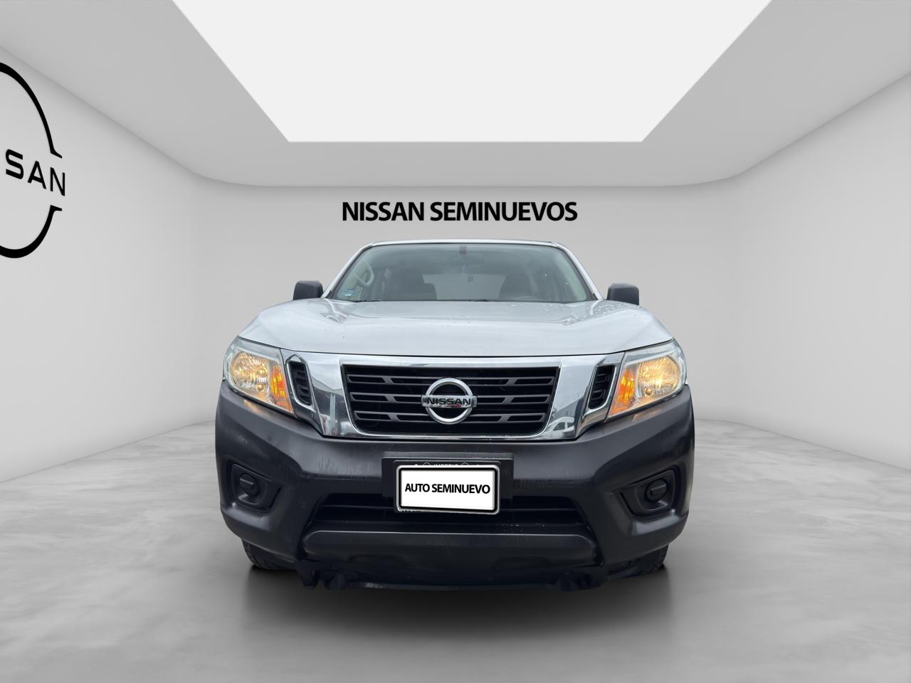 2020 Nissan NP300 4 PTS PICK-UP DOBLE CABINA SE TM6 AAC VE
