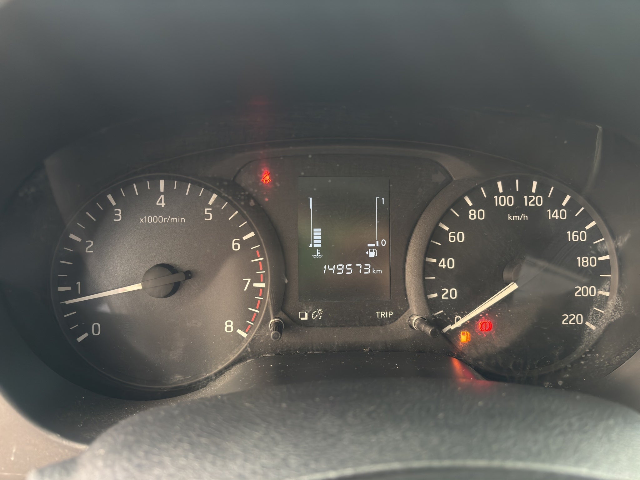 2020 Nissan NP300 FRONTIER 4 PTS XE L4 25L TM6 AAC VE R-16