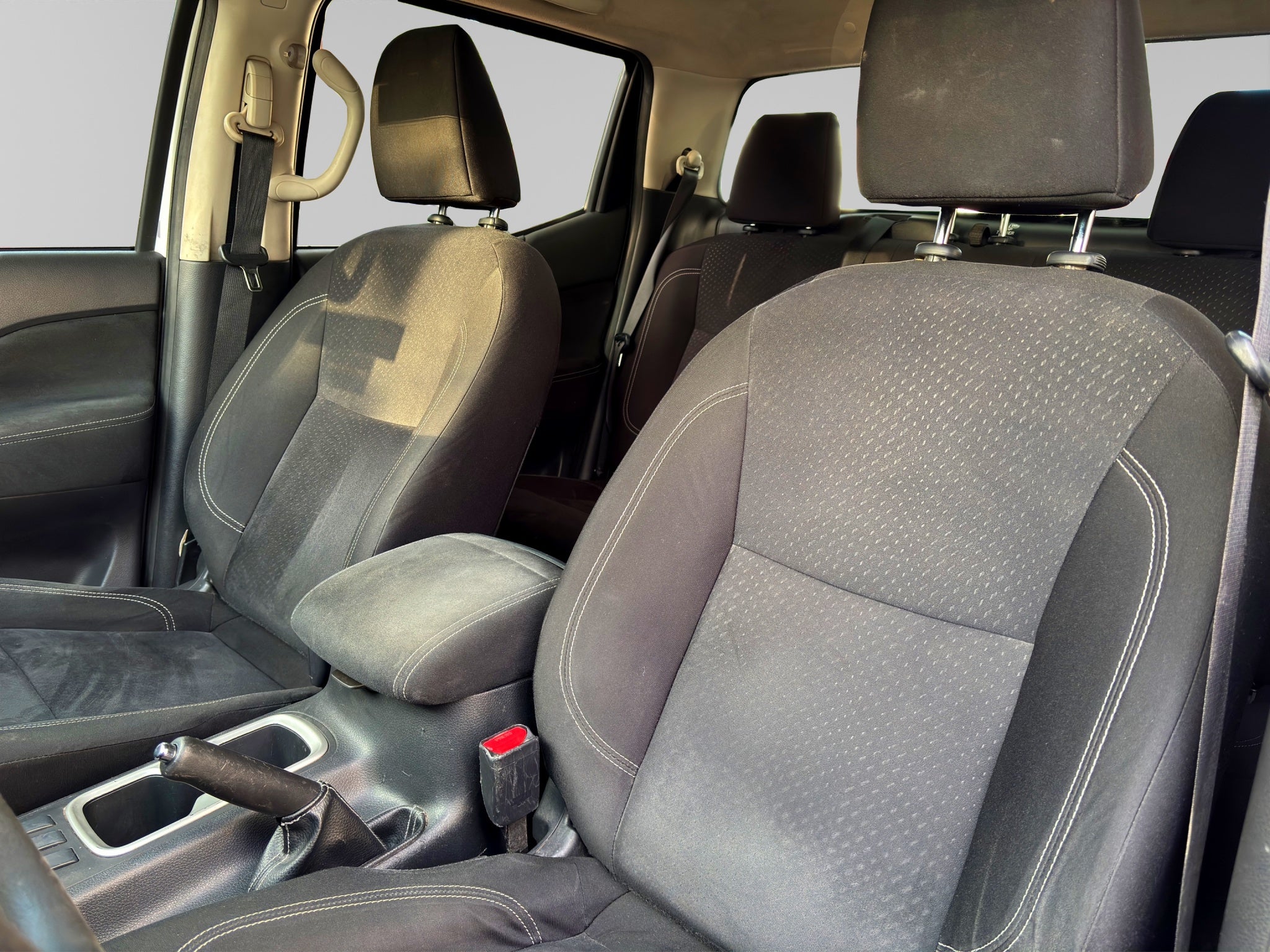 2020 Nissan NP300 FRONTIER 4 PTS XE L4 25L TM6 AAC VE R-16