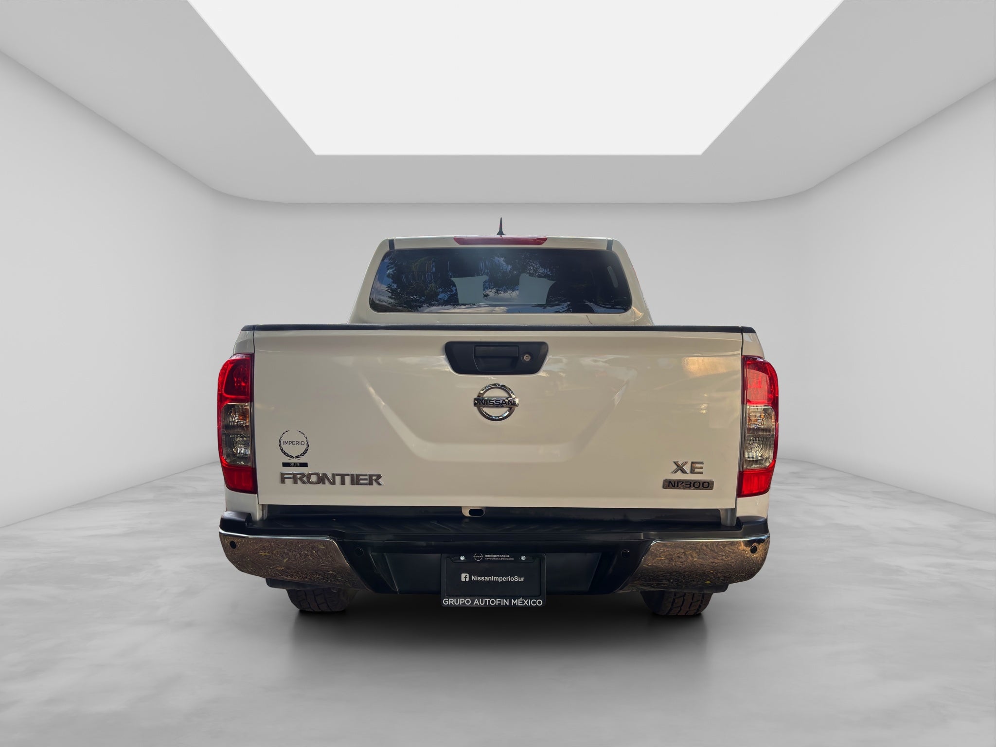 2020 Nissan NP300 FRONTIER 4 PTS XE L4 25L TM6 AAC VE R-16